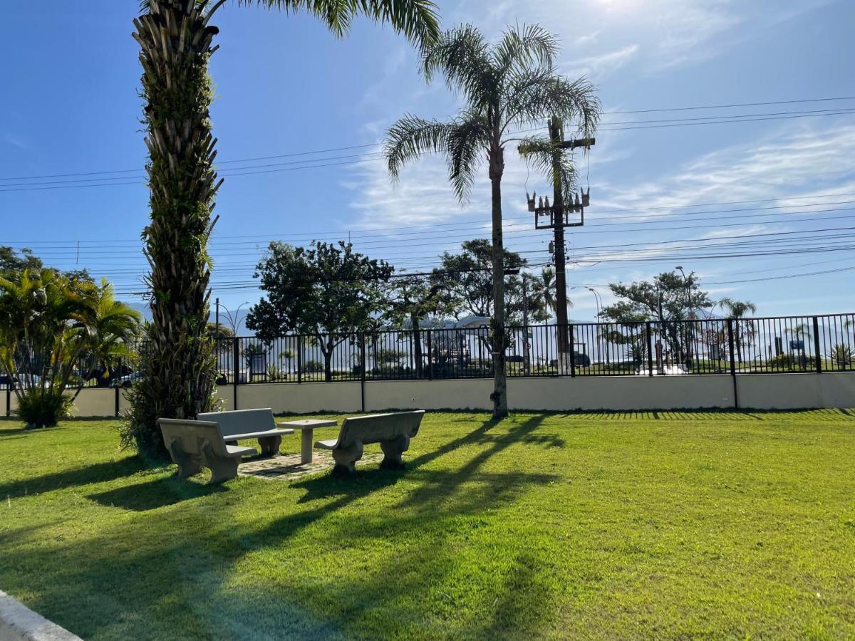 Apartamento Ubatuba, Itagua, Bem Localizado, Duas Vagas De Garagem エクステリア 写真